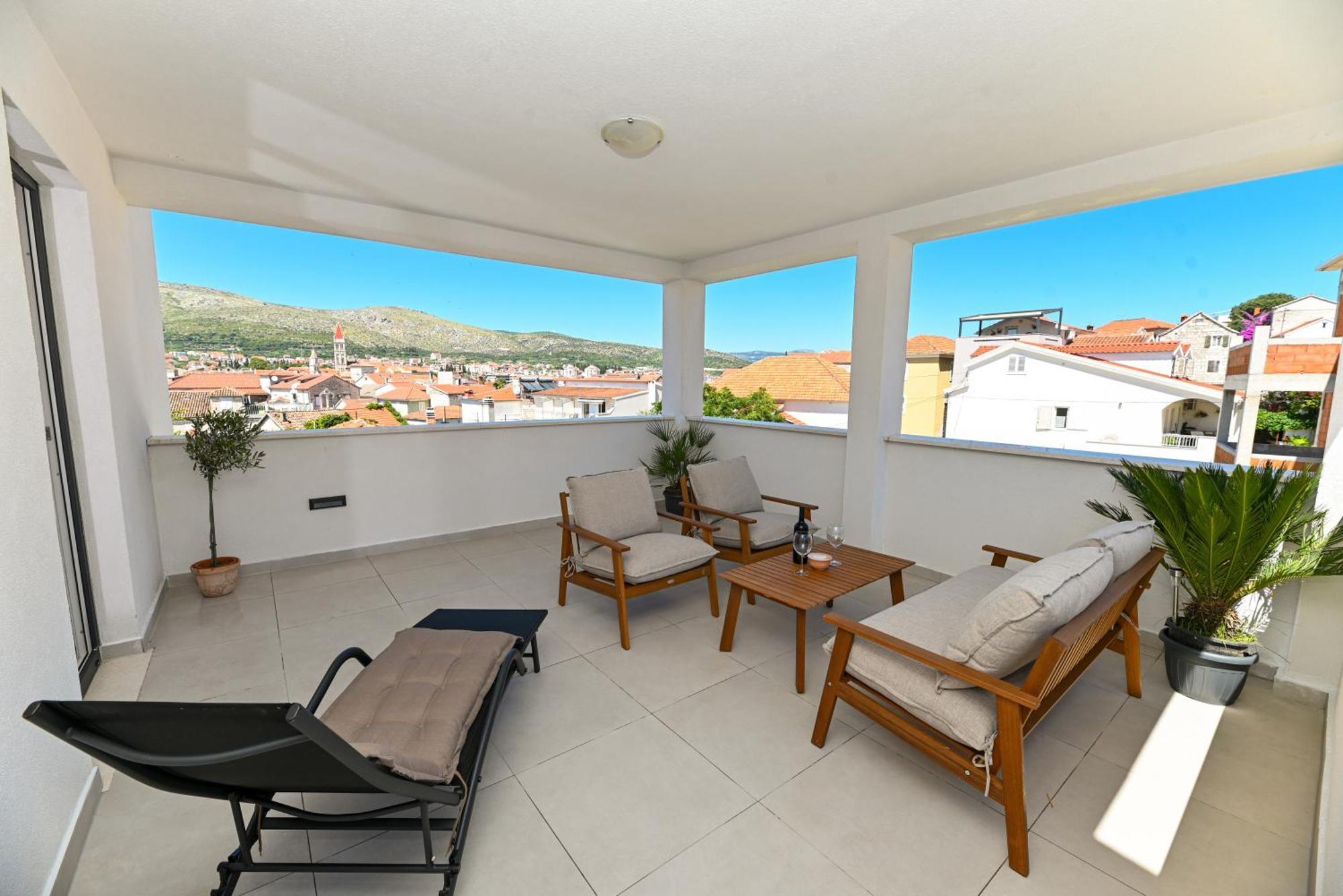 Downtown Apartments Maar Trogir Exteriör bild