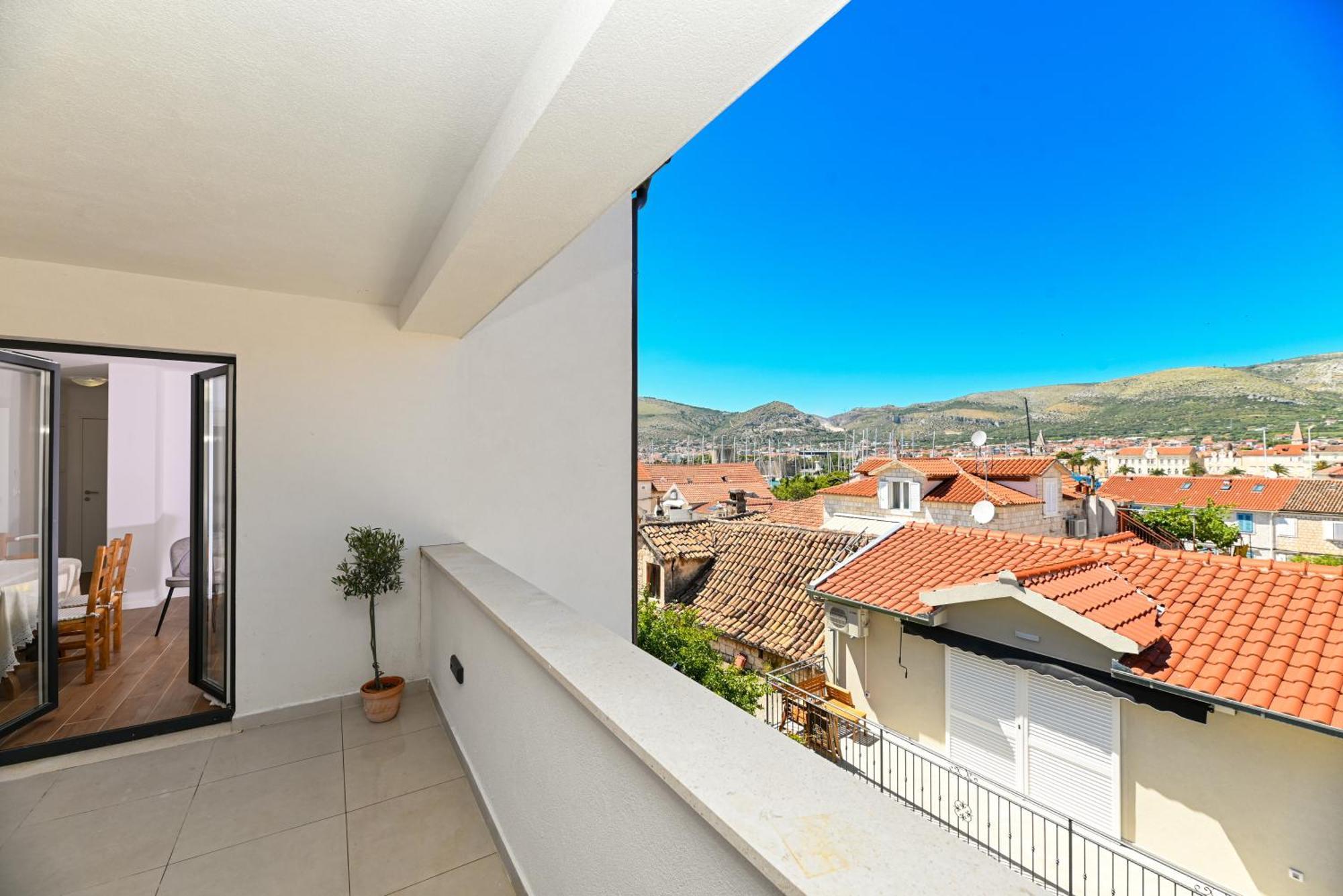 Downtown Apartments Maar Trogir Exteriör bild