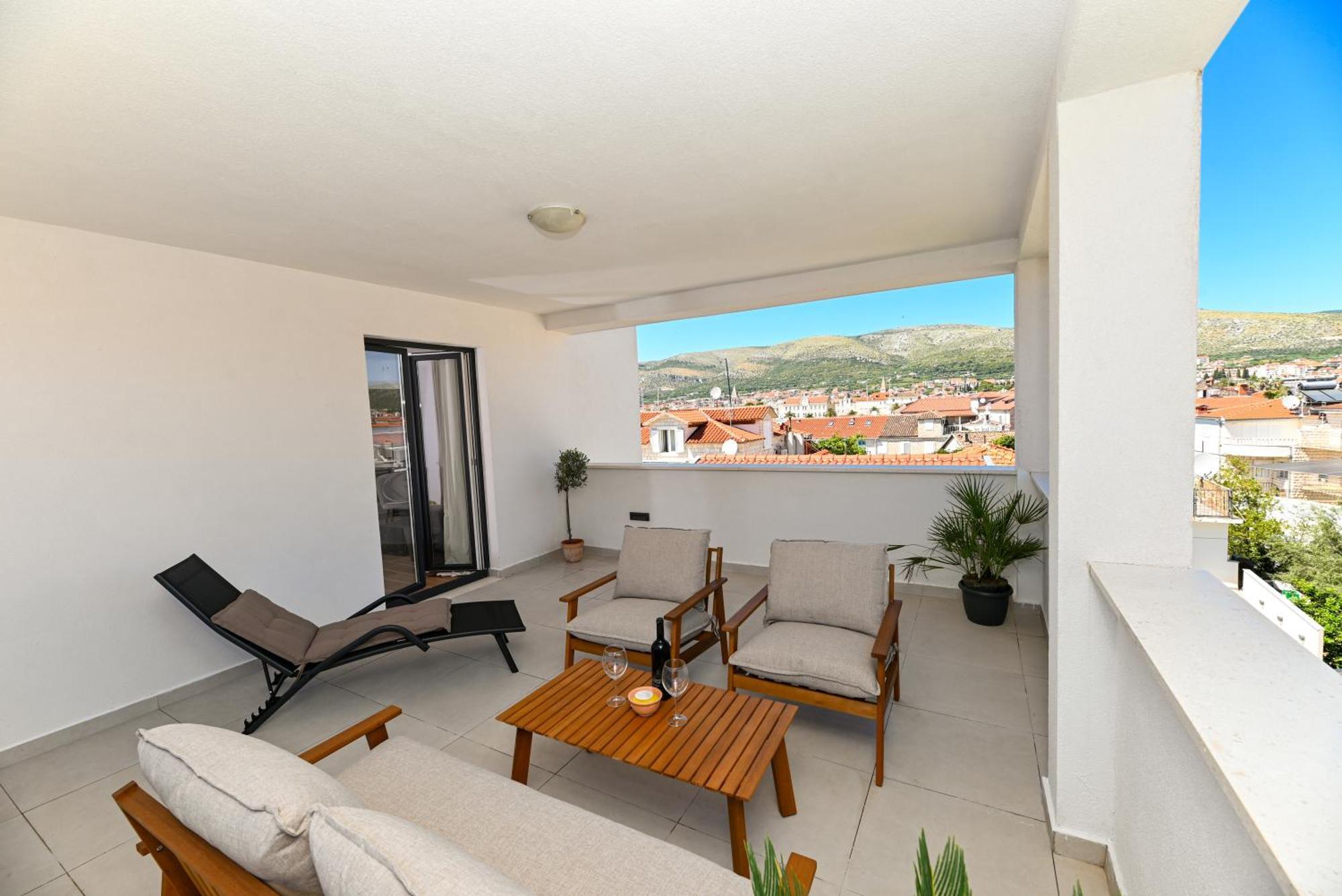 Downtown Apartments Maar Trogir Exteriör bild